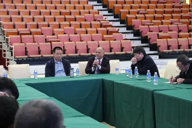 亞洲第一狼人伊人av