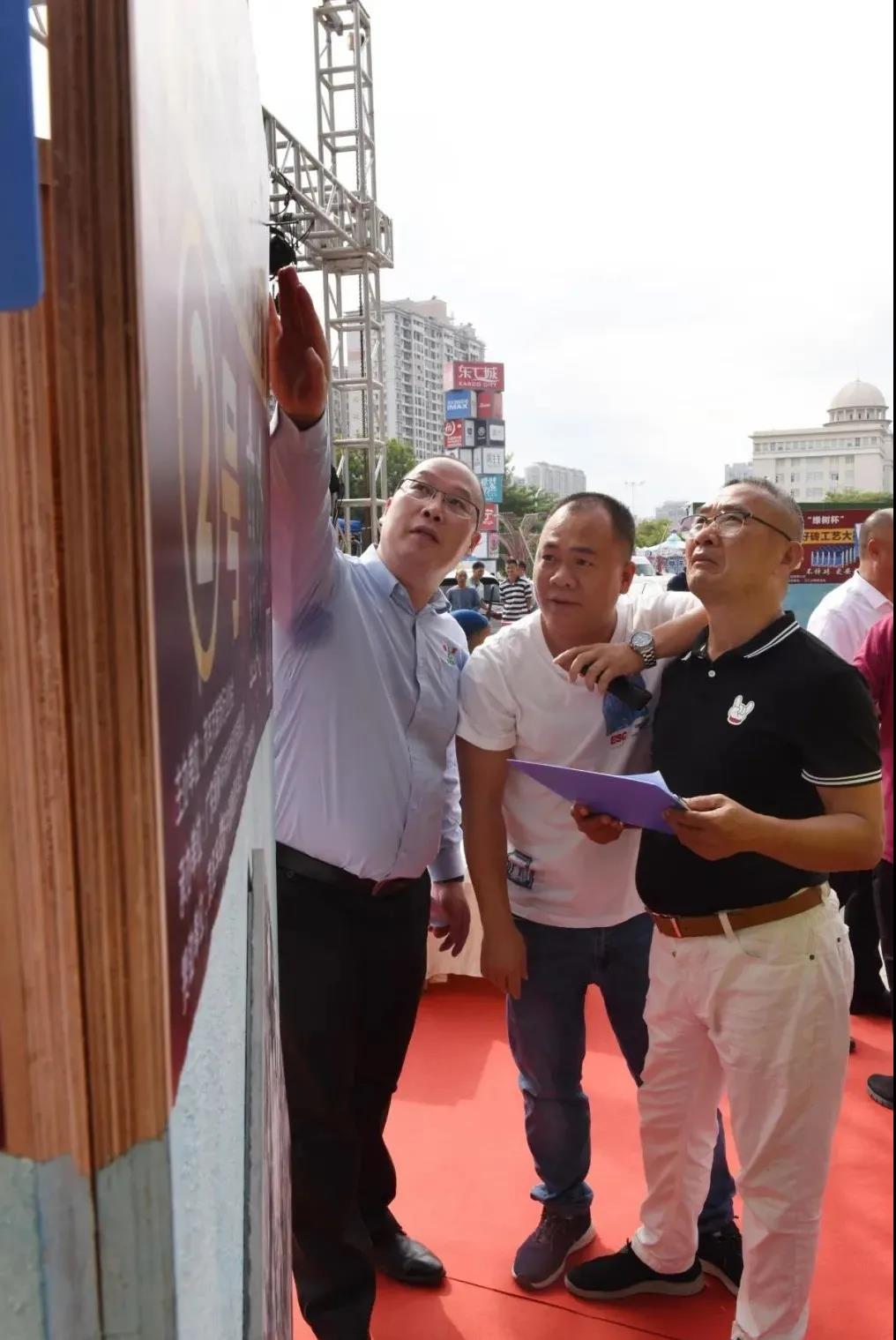 亞洲第一狼人伊人av